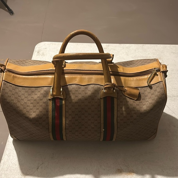 Vintage Gucci Duffle bag 💼